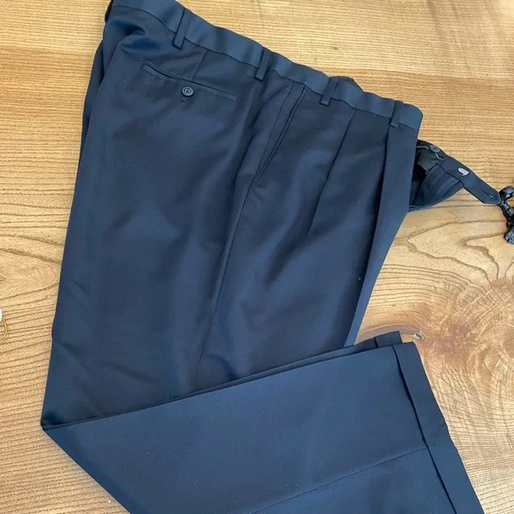 Roundtree & Yorke | Pants | Roundtree Yorke Mens Big And Tall Travel Navy  Smart Comfort Dress Pants 44x28